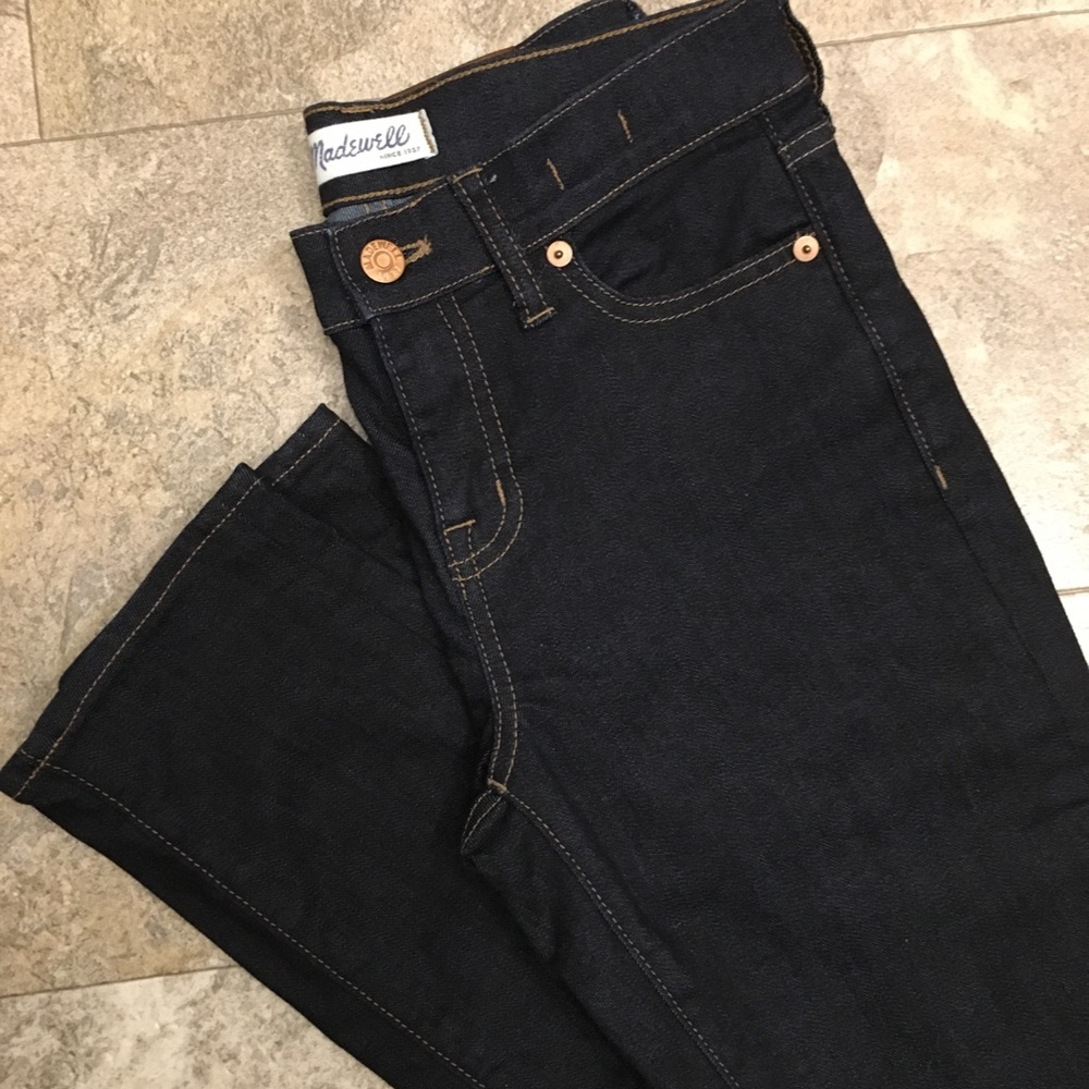 Madewell Alley Straight in dark blue size 26